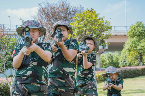 地方軍事訓練營地活動